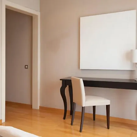 דירה Gran Via Modern And Bright 3bd With Terrace ברצלונה