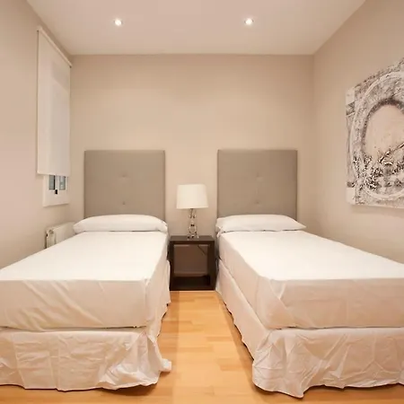 Gran Via Modern And Bright 3bd With Terrace 바르셀로나