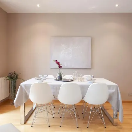 Gran Via Modern And Bright 3bd With Terrace 아파트 바르셀로나
