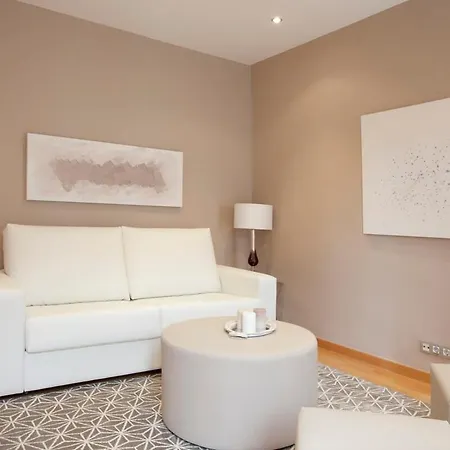 Gran Via Modern And Bright 3bd With Terrace 바르셀로나